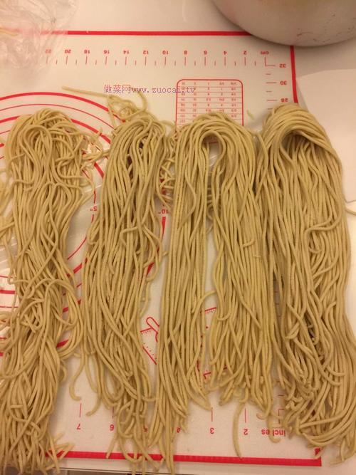 堿水面條的做法