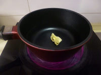 藍(lán)莓牛奶糖的做法步驟2