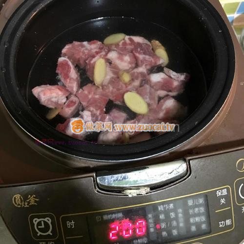 排骨蘿卜湯的做法