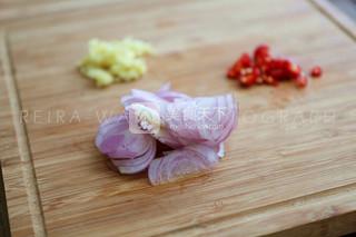 泰式香料烤龍利魚的做法步驟:2