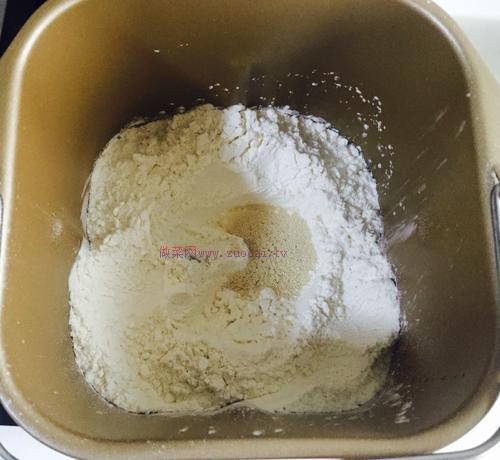 牛奶軟吐司面包的做法