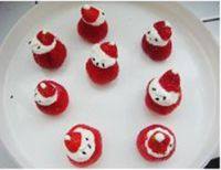 草莓圣誕老人的做法步驟6