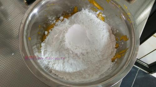 南瓜豆沙餡餅的做法