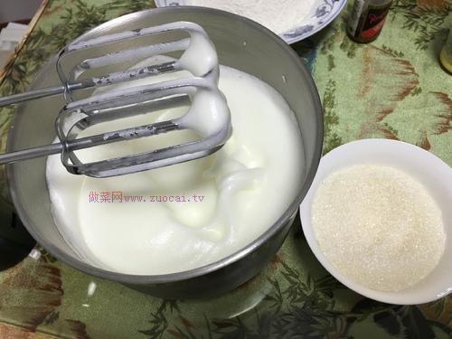 10寸戚風(fēng)蛋糕的做法