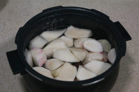 蘿卜牛排骨湯的做法步驟4