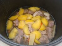 清湯羊肉燉黃蘿卜的做法步驟11