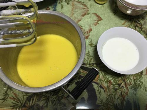 10寸戚風(fēng)蛋糕的做法