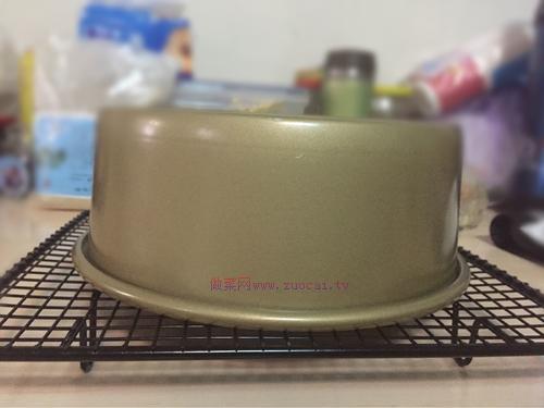 8寸戚風(fēng)蛋糕的做法