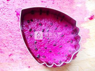 鳳凰呈祥【創(chuàng)意水果拼盤】的做法步驟:1