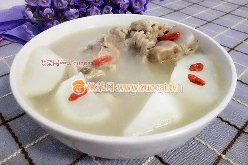 白蘿卜燉大骨頭的做法