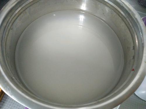 臘肉蒸糯米飯的做法