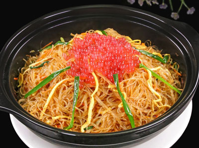 魚子醬干撈粉絲煲的做法，家常干撈粉絲怎么做