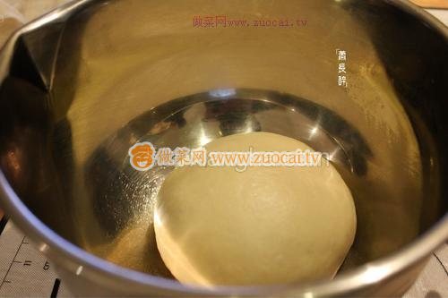 蔥香肉松排包的做法