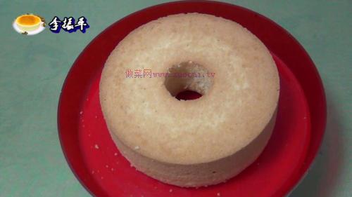 中空戚風(fēng)蛋糕8寸的做法