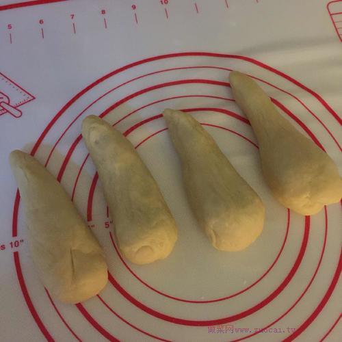 月牙面包(超級(jí)松軟拉絲)的做法