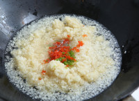 蒜泥生蠔(帶殼蒸)的做法步驟6