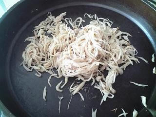 【干煸杏鮑菇】的做法步驟:3