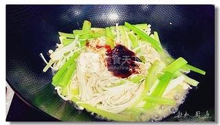 西芹金針菇的做法步驟：8