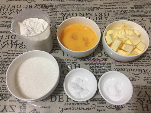 瑪?shù)铝盏案獾淖龇?/ data-jxvq=