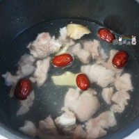 羊肉蘿卜湯的做法圖解3