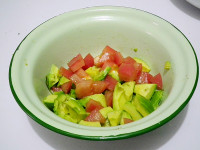 三文魚(yú)牛油果沙拉的做法步驟5