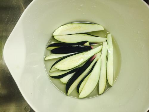 風(fēng)味茄子的做法