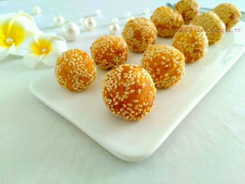 黃金球~南瓜芝麻球的做法