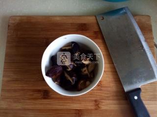 香菇蒸雞的做法步驟:2