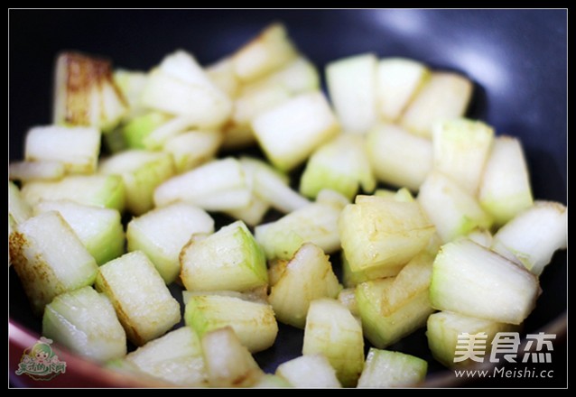 素?zé)龞|坡肉的做法