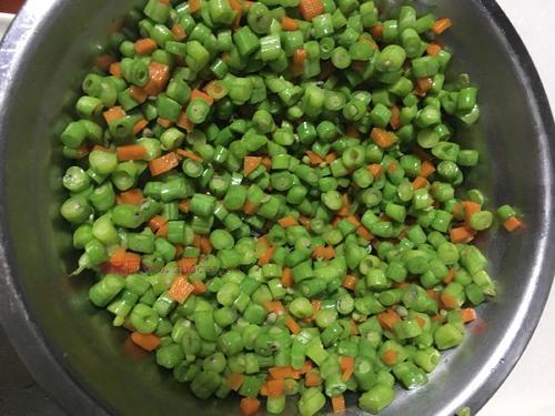 豆角胡蘿卜肉包的做法