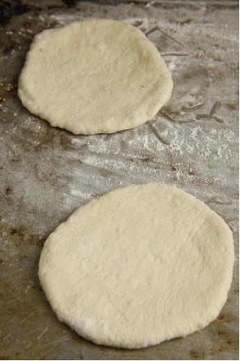 芝士洋蔥佛卡夏面包的做法 步驟6