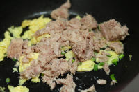 金槍魚營(yíng)養(yǎng)炒飯的做法步驟5