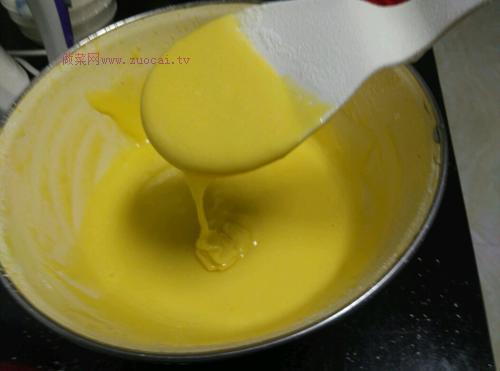 電飯煲戚風(fēng)蛋糕的做法