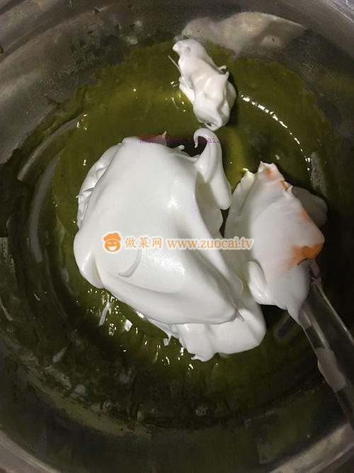 抹茶戚風(fēng)蛋糕的做法