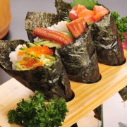 【海苔的熱量】海苔的熱量_海苔的營養(yǎng)價(jià)值