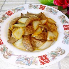 洋蔥爆豬肝的做法