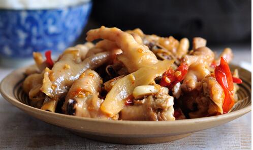 泡菜鳳爪的家常做法