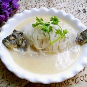 白蘿卜絲煮魚的做法