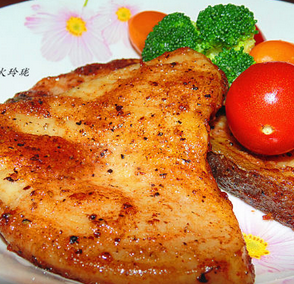 像吃牛排一樣的吃魚(yú) 黑胡椒鰉魚(yú)