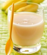 【香蕉和什么榨汁】香蕉怎么榨汁好喝_香蕉有什么好處