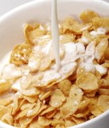 【香蕉牛奶燕麥粥】香蕉牛奶燕麥粥的營(yíng)養(yǎng)價(jià)值_食用香蕉牛奶燕麥粥注