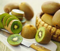 【獼猴桃怎么催熟】獼猴桃怎么洗_獼猴桃怎么削皮