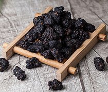 【桑葚干泡酒】桑葚干泡酒的功效_桑葚干泡酒的適宜人群