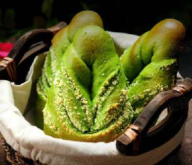 綠葉椰蓉面包的家常做法