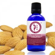 【杏仁油】杏仁油是什么_杏仁油的營養(yǎng)價值