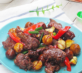 板栗燉鴨肉的家常做法