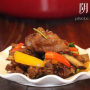 子姜燜鴨的做法