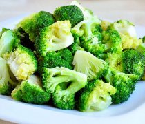 【清炒西蘭花】西蘭花炒肉_西蘭