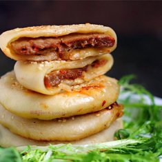 牛肉洋蔥胡蘿卜餡餅的做法