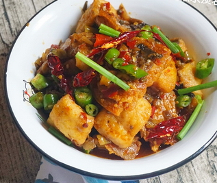 辣燒魚(yú)塊的家常做法